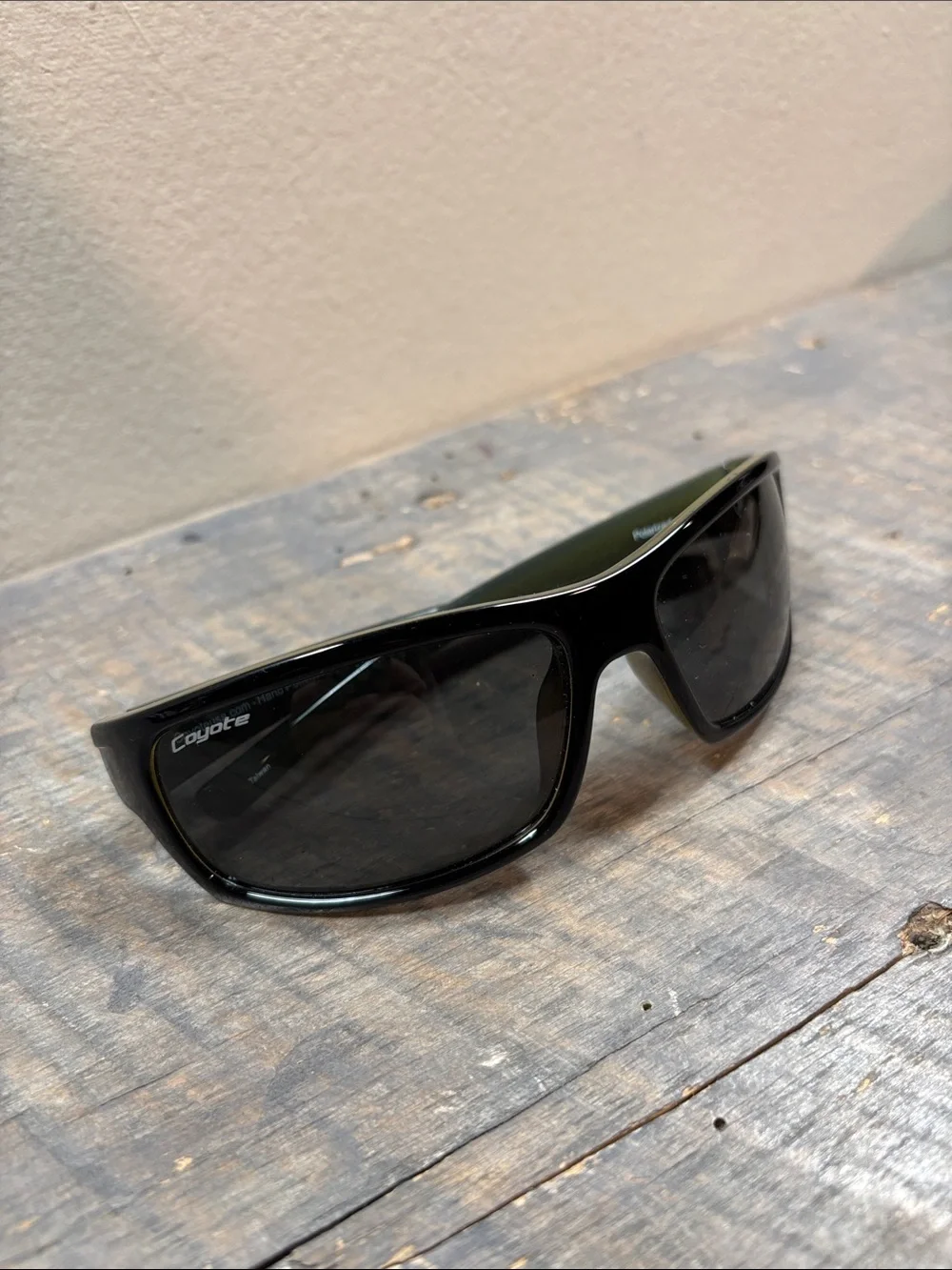 Coyote Polarized Black Olive green Sunglasses with Bolle case
